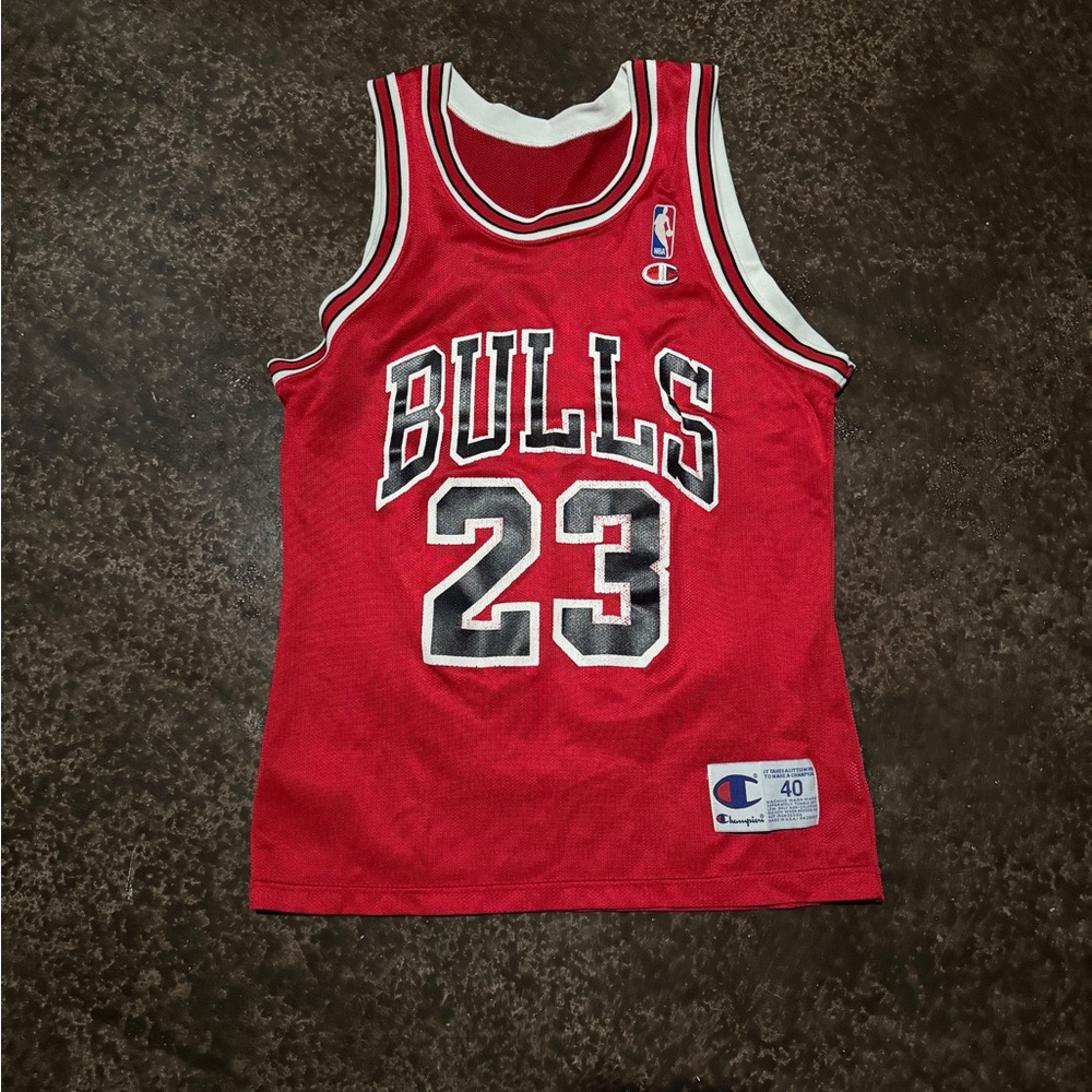 VINTAGE CHICAGO BULLS #23 MICHAEL JORDAN CHAMPION NBA BASKETBALL JERSEY SZ 40